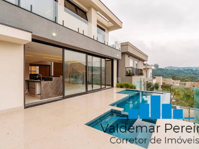 #CA: 0122 - Casa para Venda em Santana de Parnaíba - SP